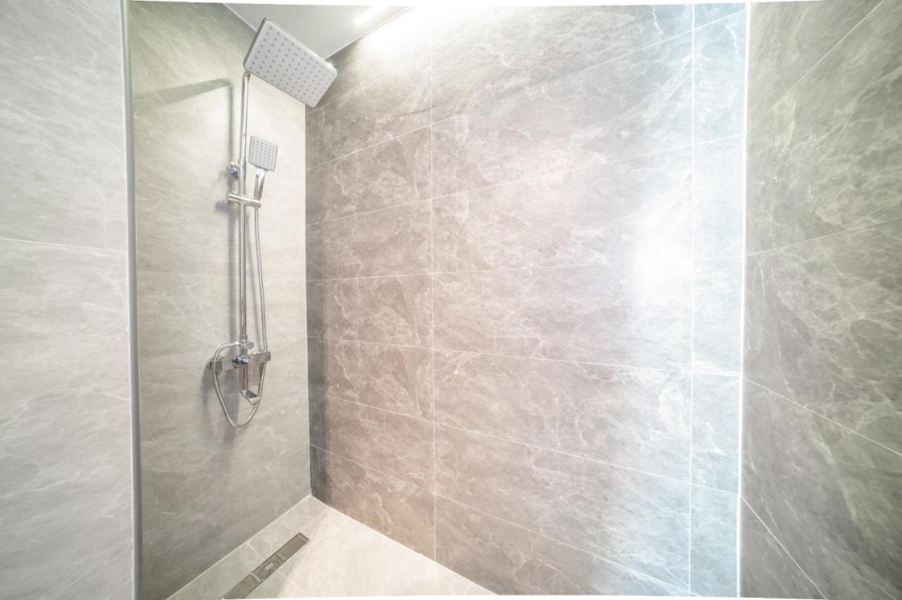 Boutique Luxury Living Near Palm Jumeirah *