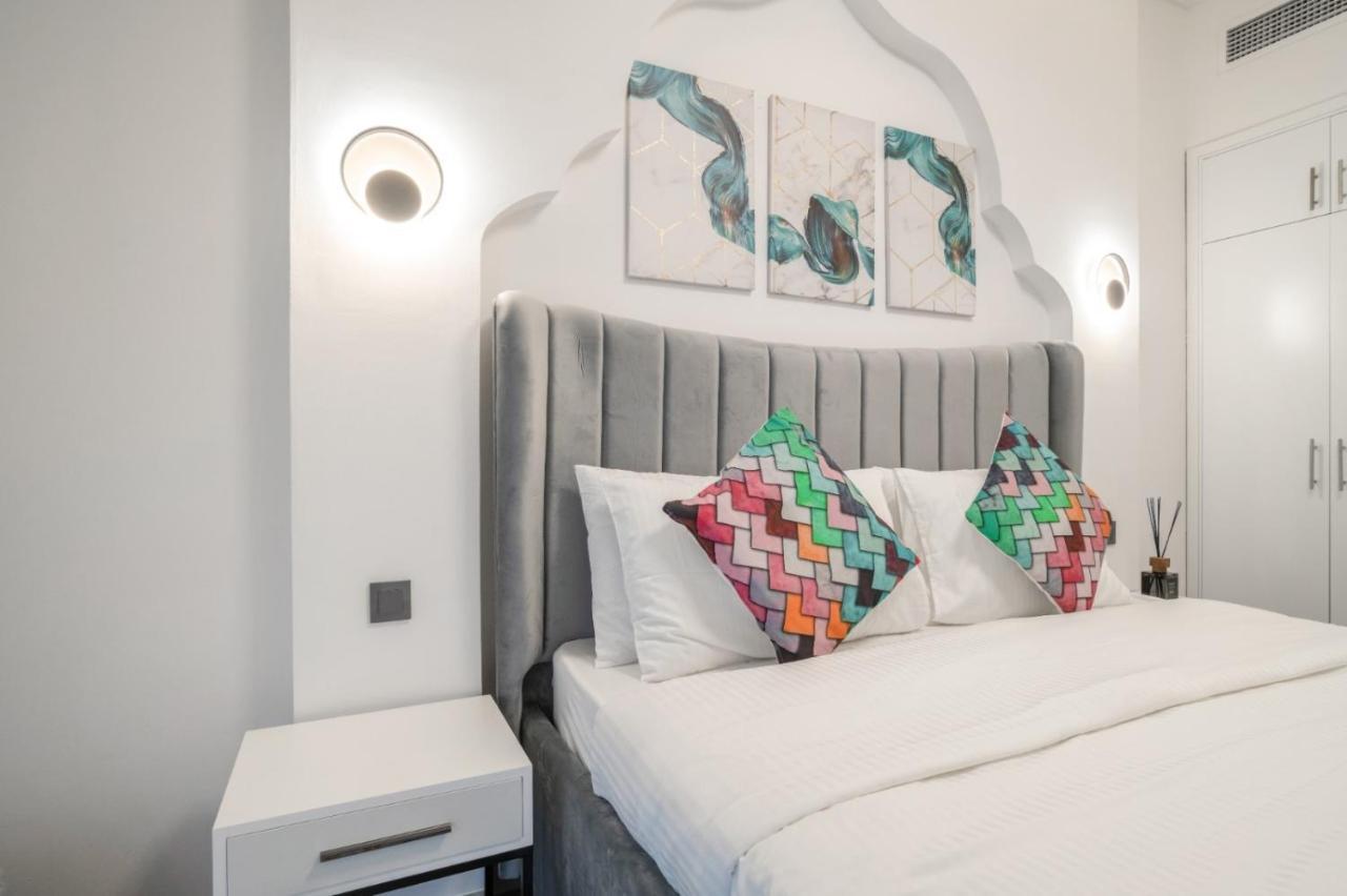 Boutique Luxury Living Near Palm Jumeirah * Dubai
