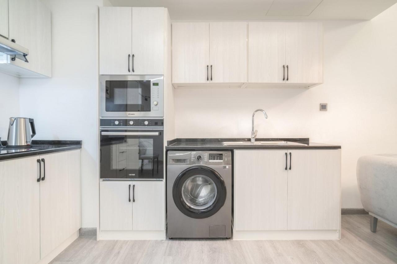 Boutique Luxury Living Near Palm Jumeirah *