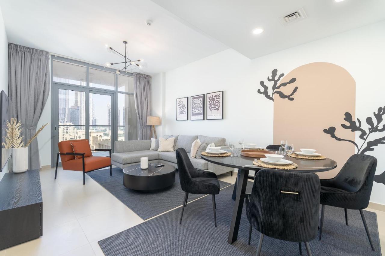 Apartment Luxe & Modern Two Bedroom Downtown - Close To Burj Khalifa & The Mall By Sojo Dubai