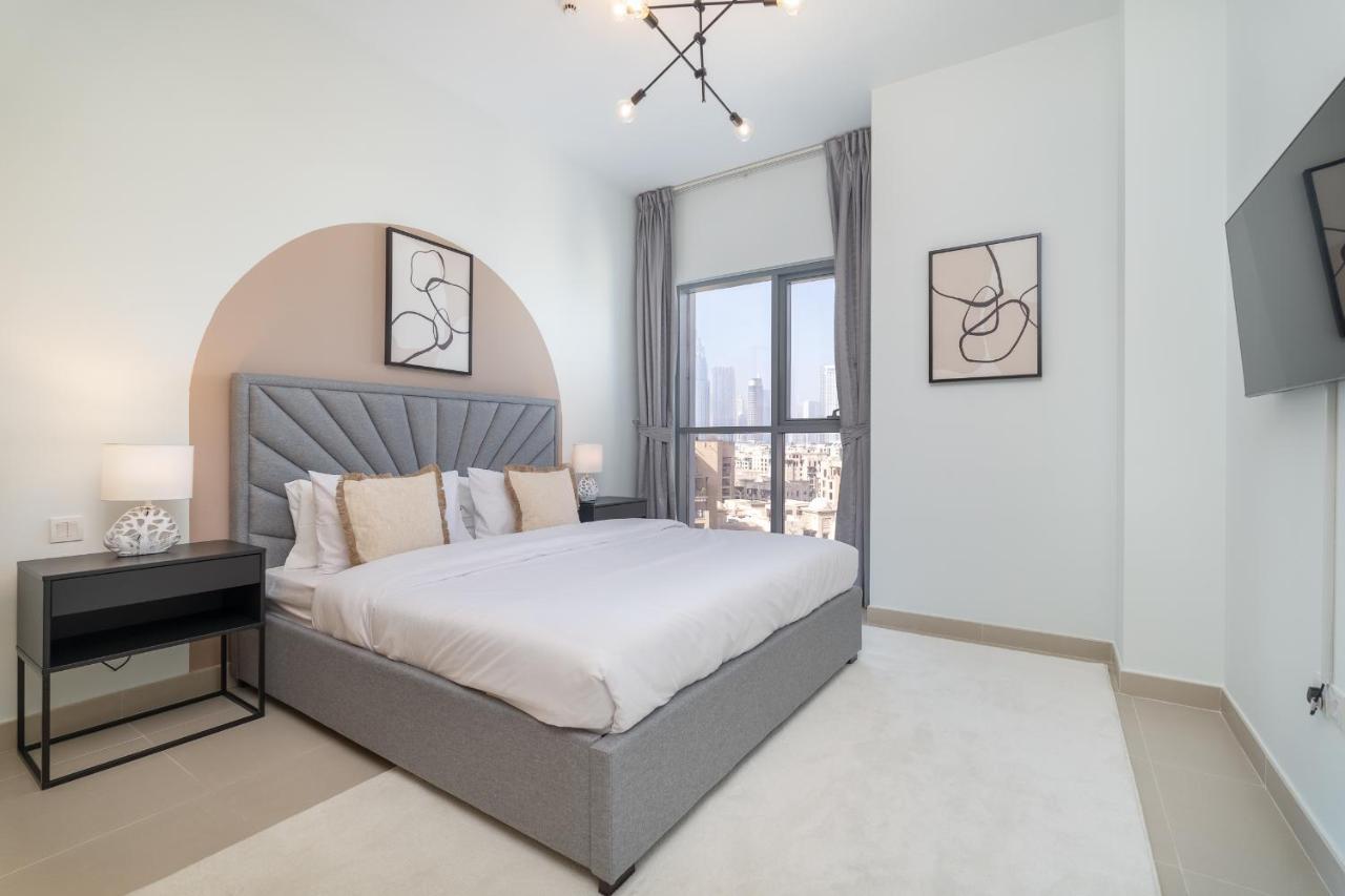 Luxe & Modern Two Bedroom Downtown - Close To Burj Khalifa & The Mall By Sojo