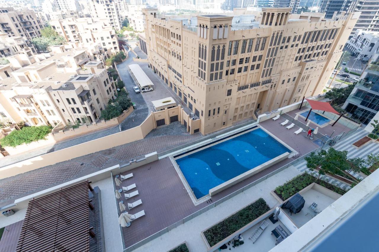 Apartment Luxe & Modern Two Bedroom Downtown - Close To Burj Khalifa & The Mall By Sojo *