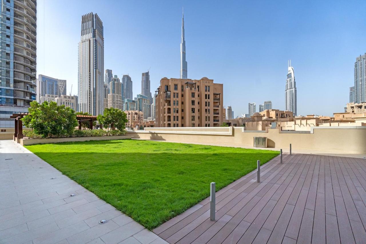 Luxe & Modern Two Bedroom Downtown - Close To Burj Khalifa & The Mall By Sojo Apartment