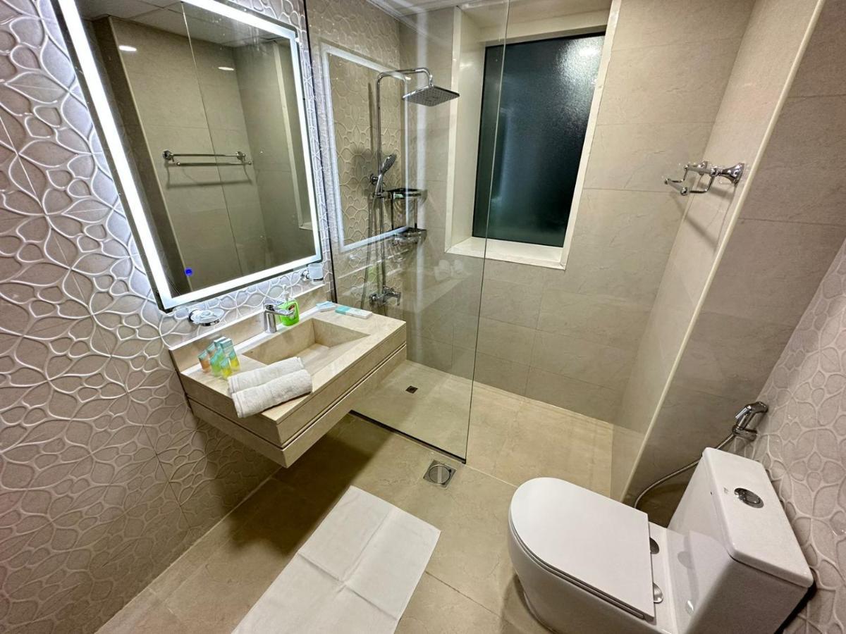 Ultimatestay - Luxurious 4br In Jumeirah Towers Close To Jbr Dubai