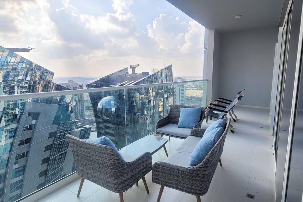 Vera Residences Business Bay
