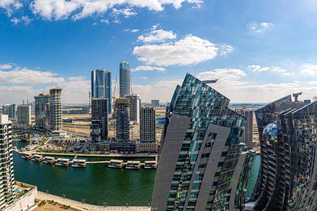 Vera Residences Business Bay