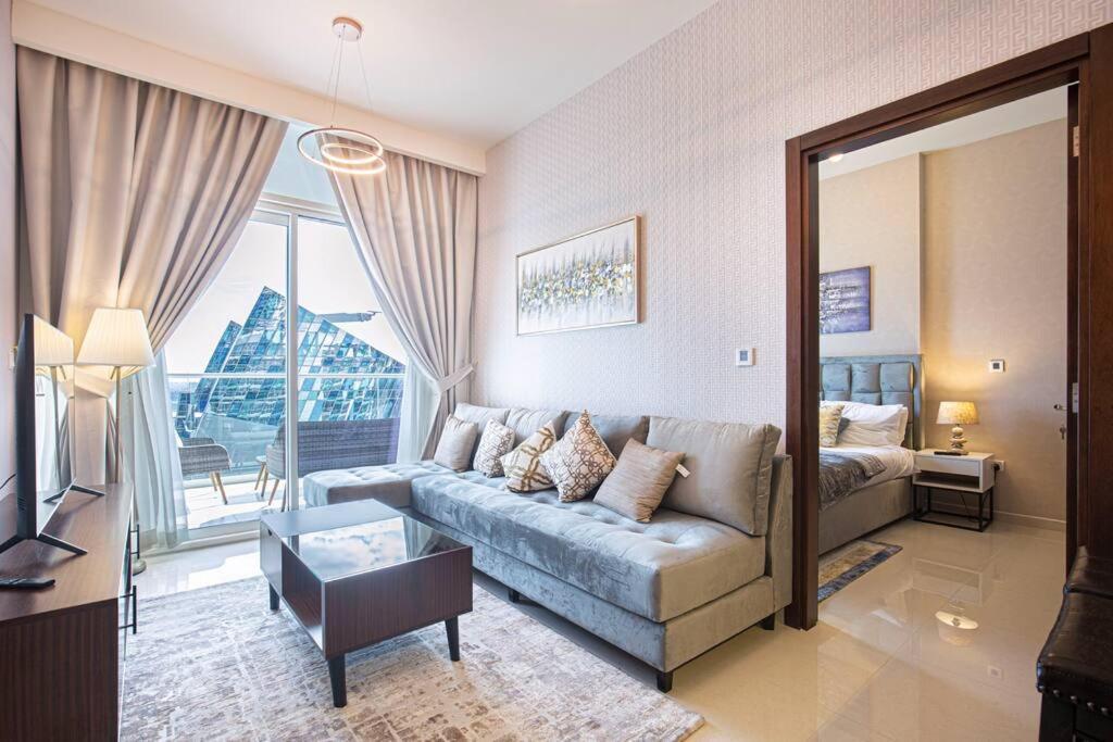 Vera Residences Business Bay Apartment *