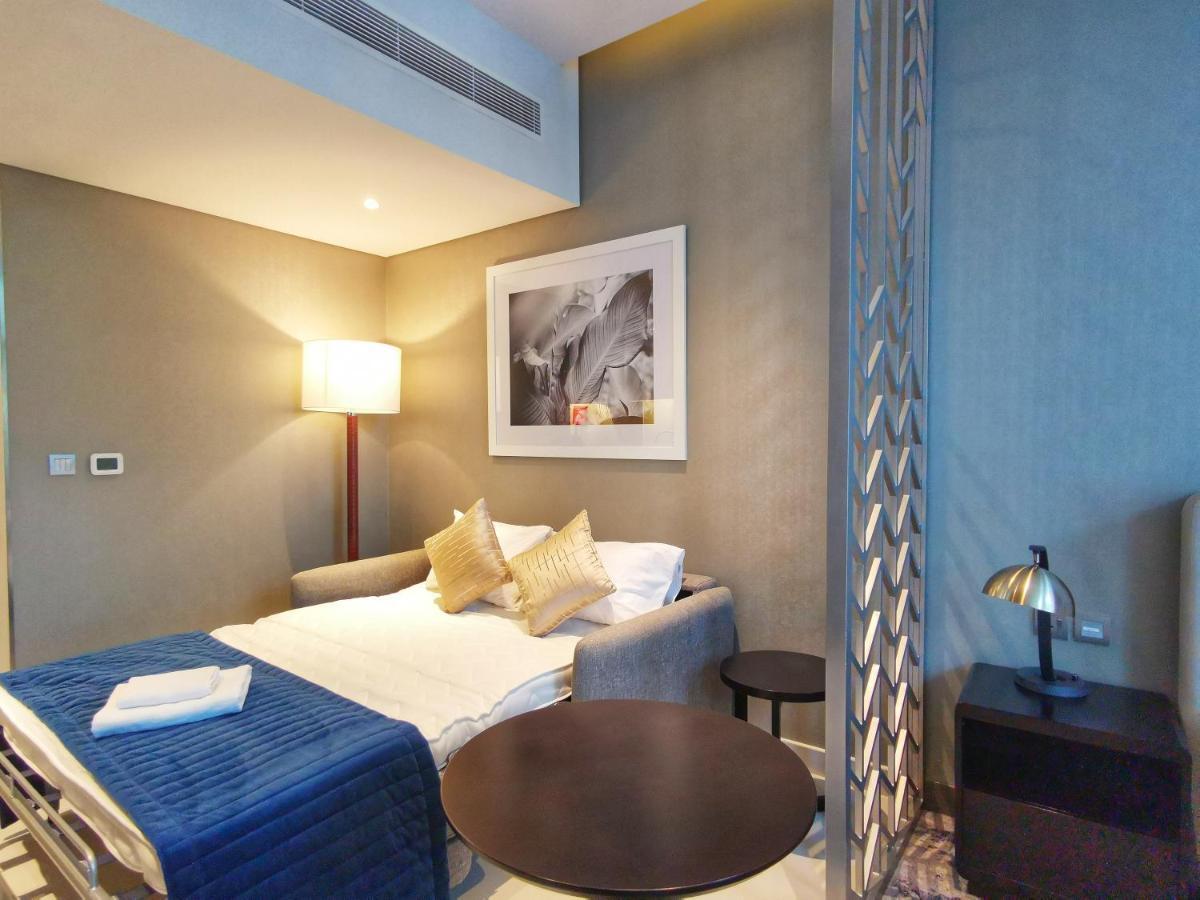 Vacay Lettings - Luxury In Business Bay Apartment Dubai