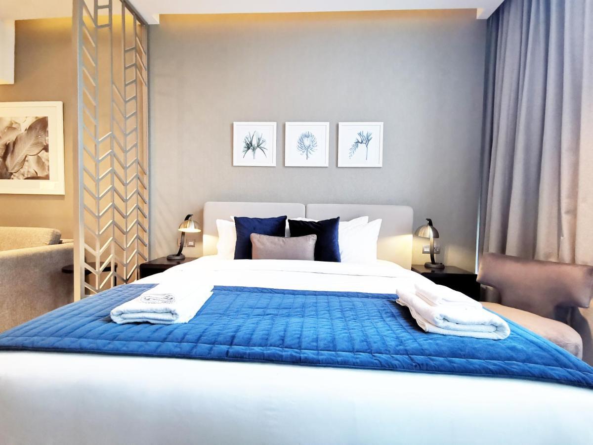 Apartment Vacay Lettings - Luxury In Business Bay *