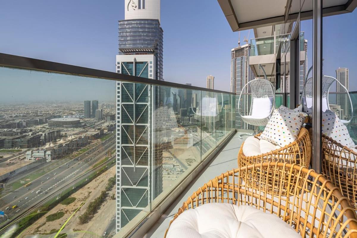 Frank Porter - Paramount Midtown Dubai