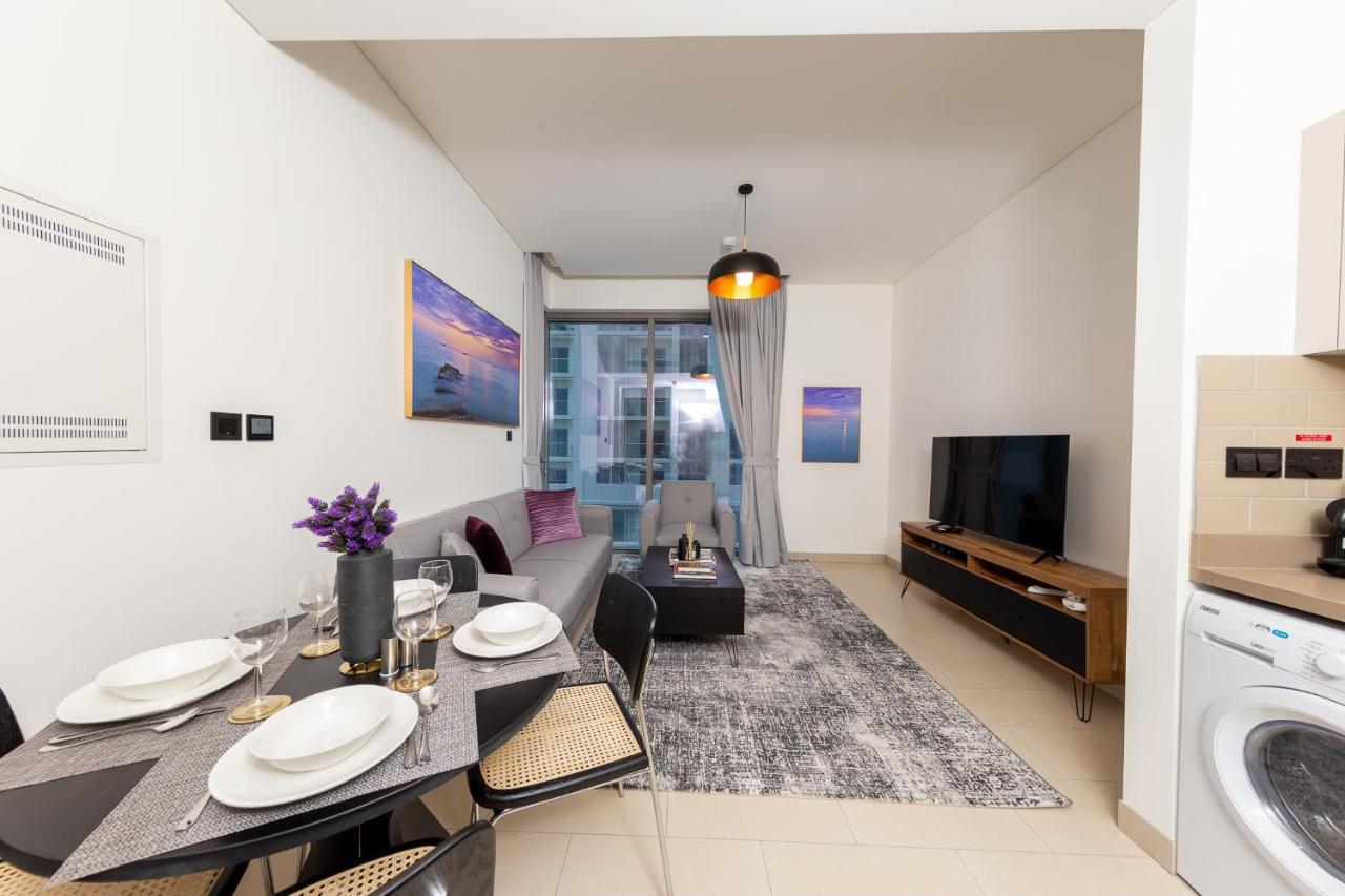 Beautiful 1br - Close To Downtown With Pool And Gym Apartment Dubai