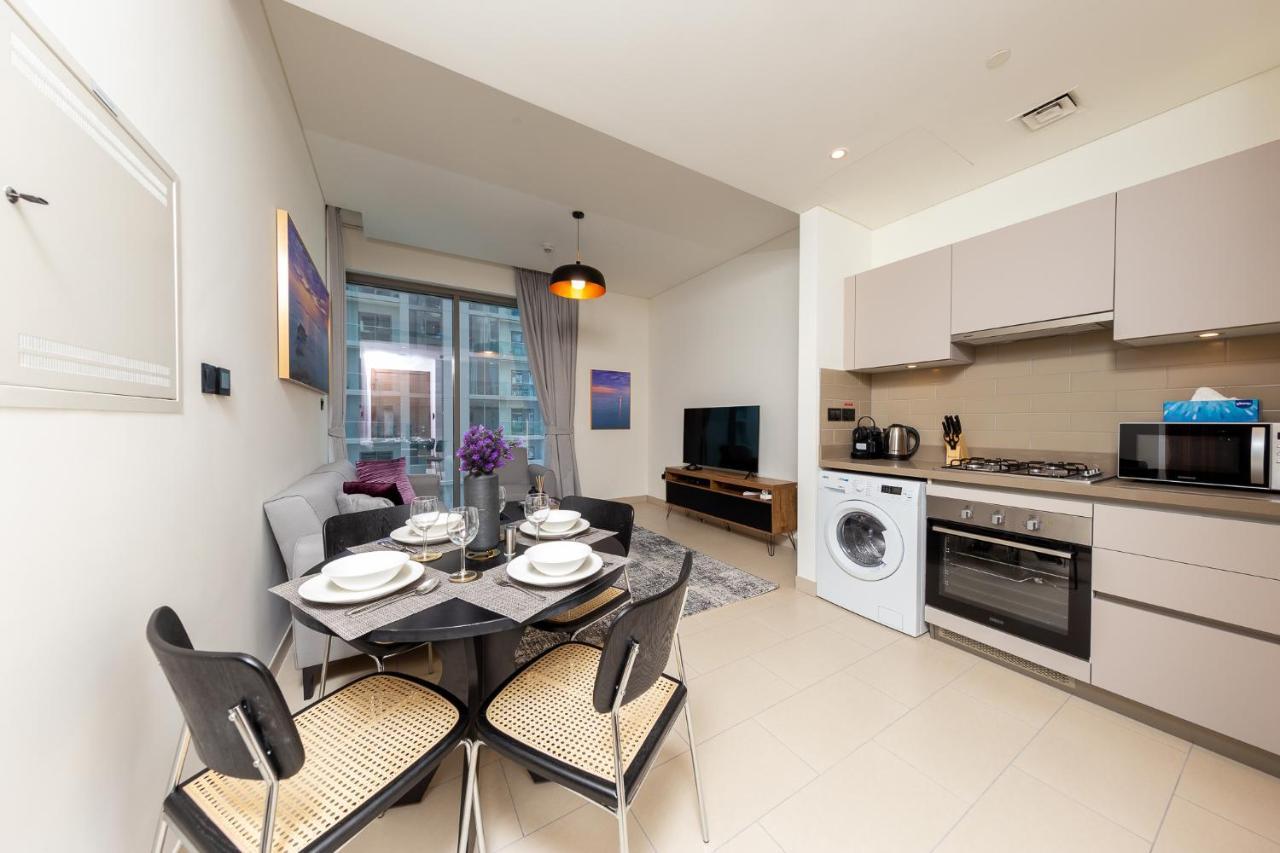 Beautiful 1br - Close To Downtown With Pool And Gym * Dubai