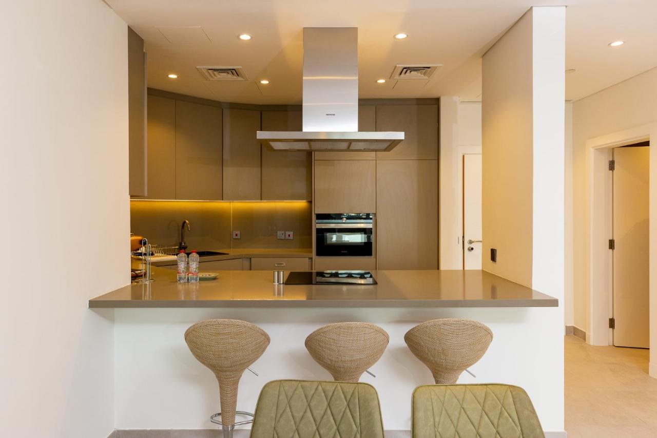 Hot Offer! Spacious 1br Palm Jumeirah With Riva Access * Dubai