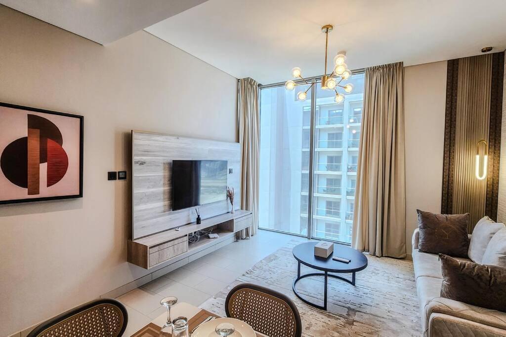 By Latinem Luxury 1br Cvr B3102 Near Burj Khalifa Apartment Dubai
