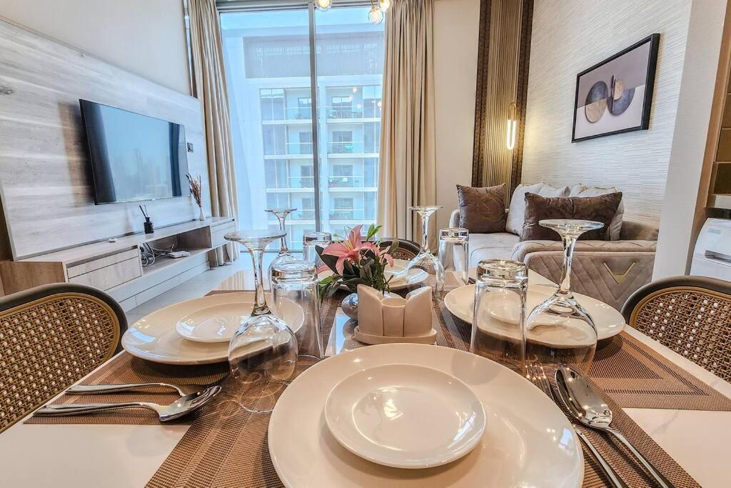 By Latinem Luxury 1br Cvr B3102 Near Burj Khalifa * Dubai