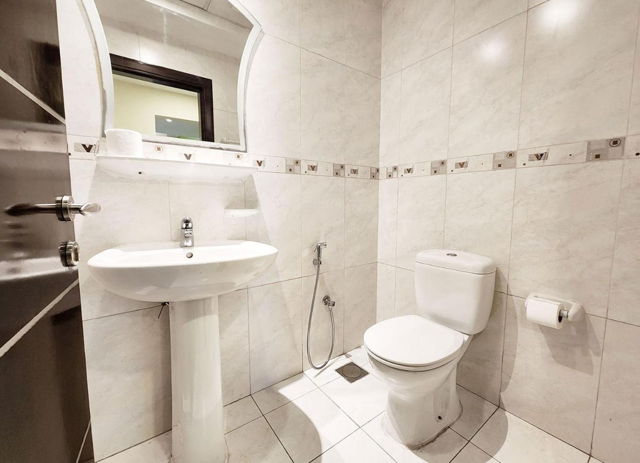Rh-prime Location , Spacious 1 Bedroom Near Mall Of The Emirates Apartment *