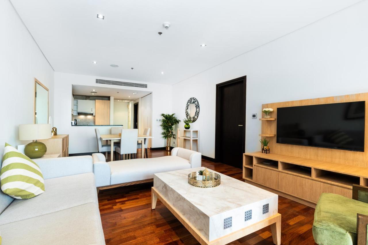 Apartment Lux I Palm Jumeirah I Palm Views Dubai