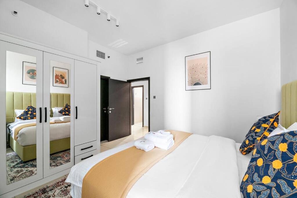Stonetree - Furnished 1 Bedroom Near To Tram Apartment *