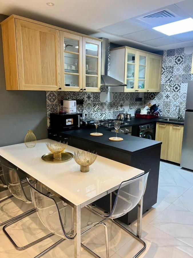Ultra Luxury Fully Furnished 1bhk * Dubai