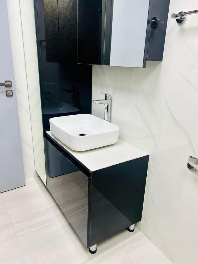 Ultra Luxury Fully Furnished 1bhk Dubai