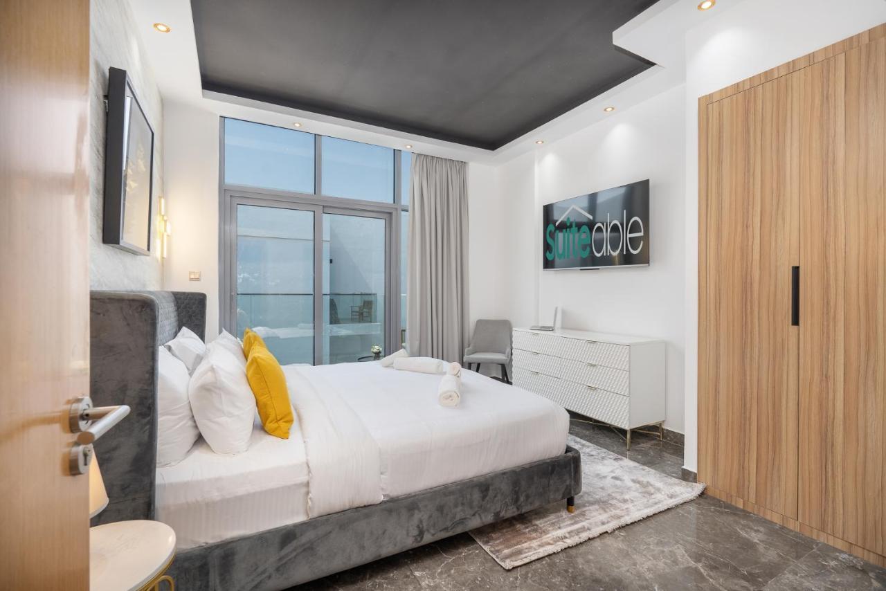 Modern Comfort In A Spacious - Suiteable * Dubai