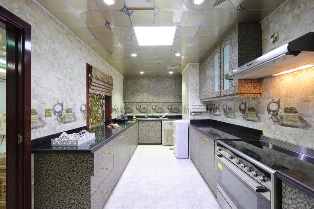 Livbnb - Upgraded 3+ 1 Bedroom Near In Jbr The Walk Apartment *