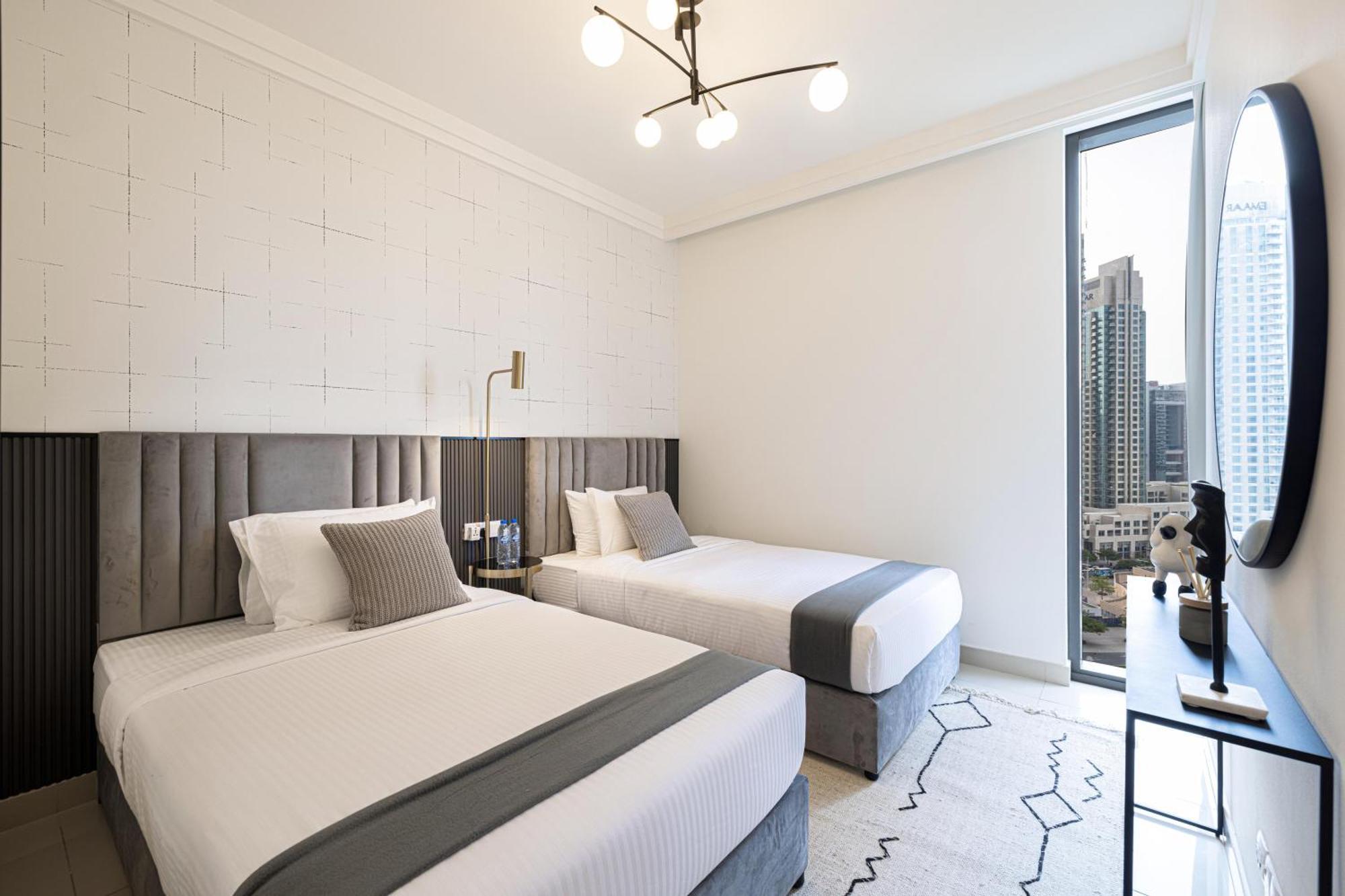 Modern 3br + Maid Connected To Mall *