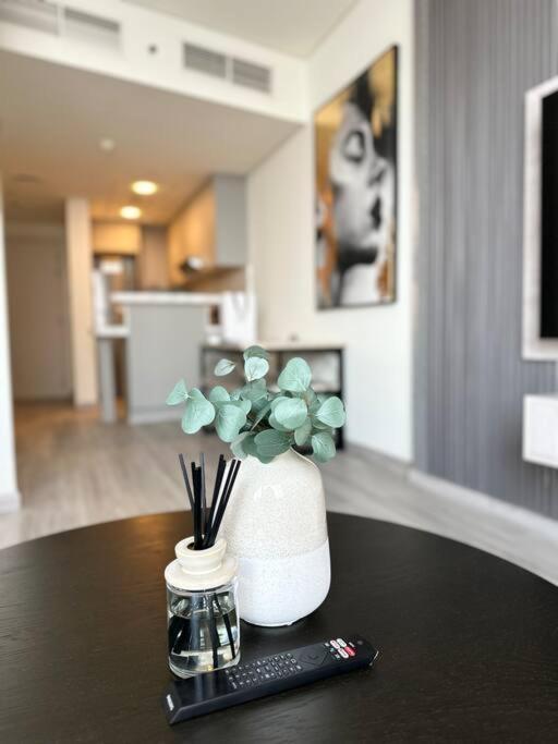 Amazing Modern Spacious Studio At Sky Gardens Difc * Dubai