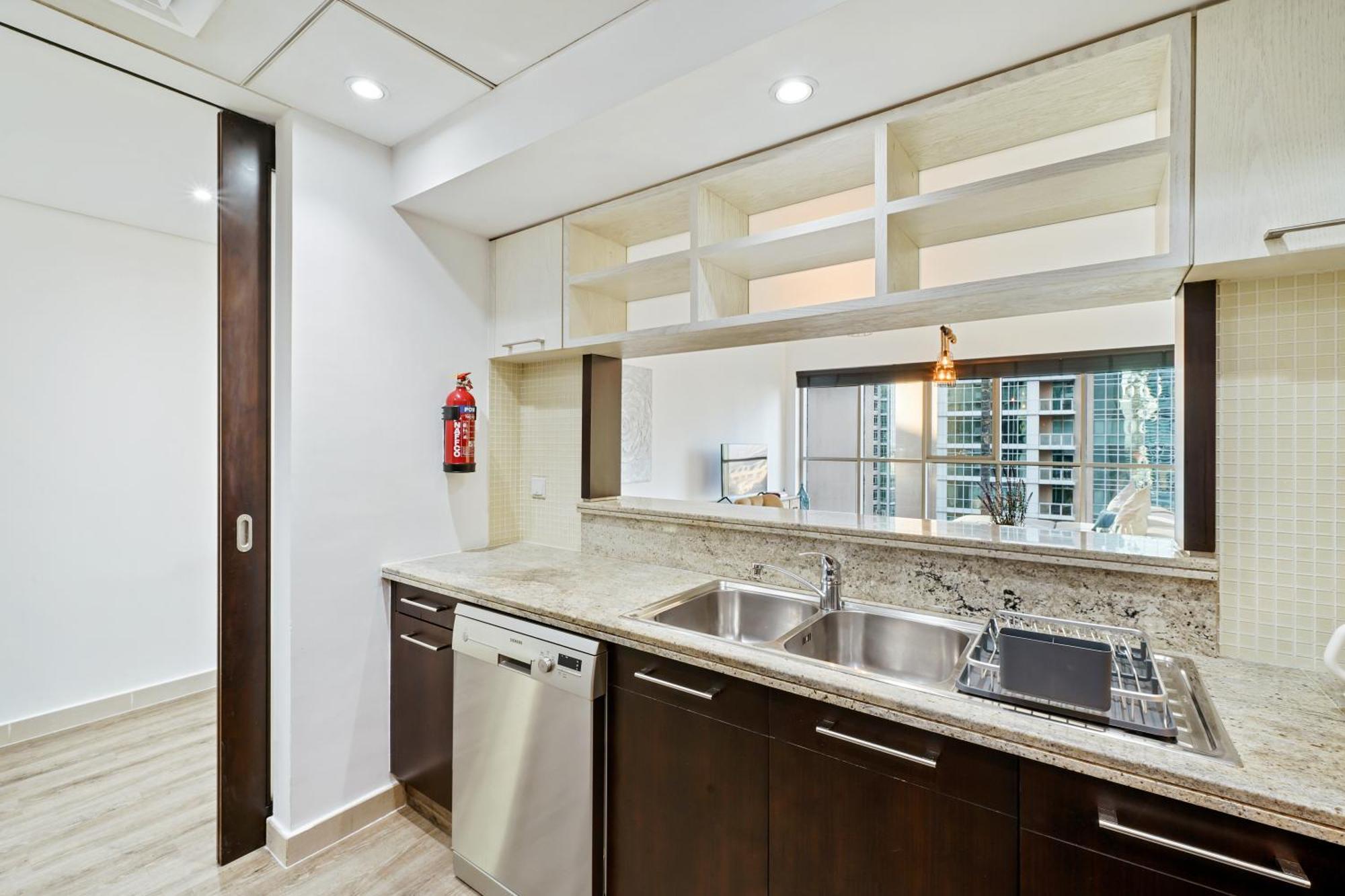 Stylish 2br In Downtown - Walk 2 Opera *