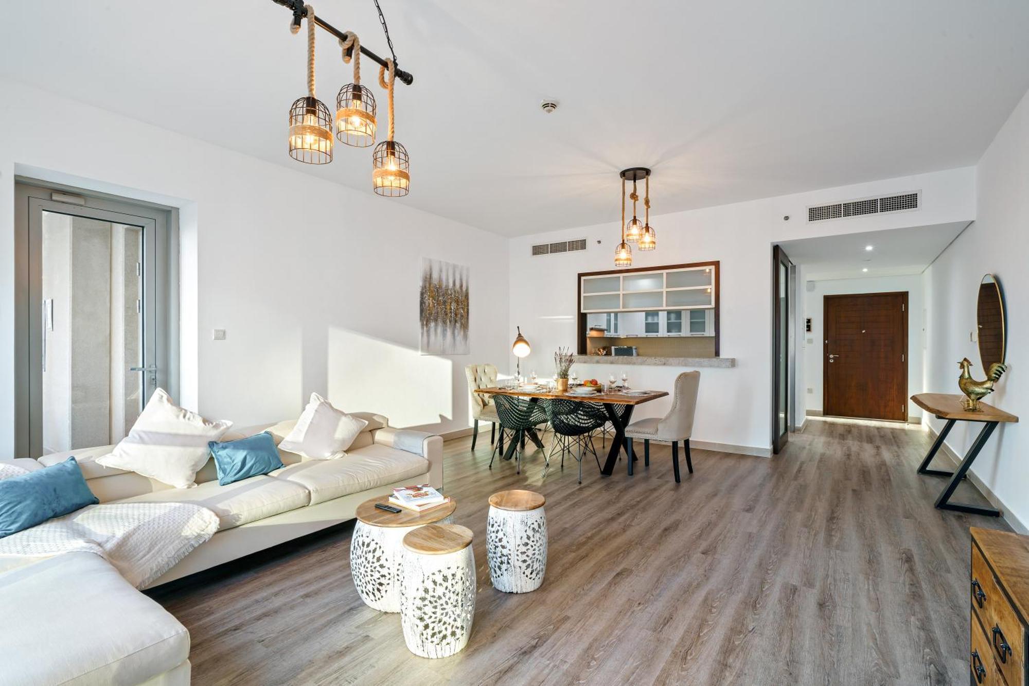 Stylish 2br In Downtown - Walk 2 Opera Dubai