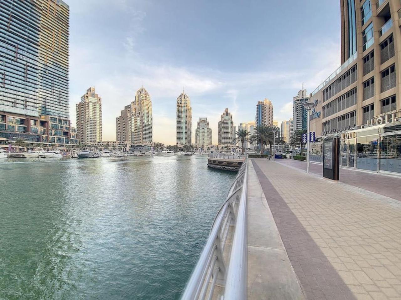 Iris Blue - Neat One Bedroom Dubai