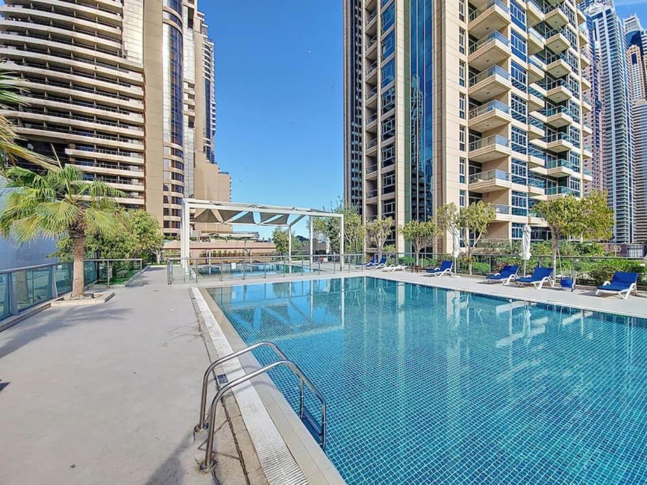 Iris Blue - Neat One Bedroom Apartment