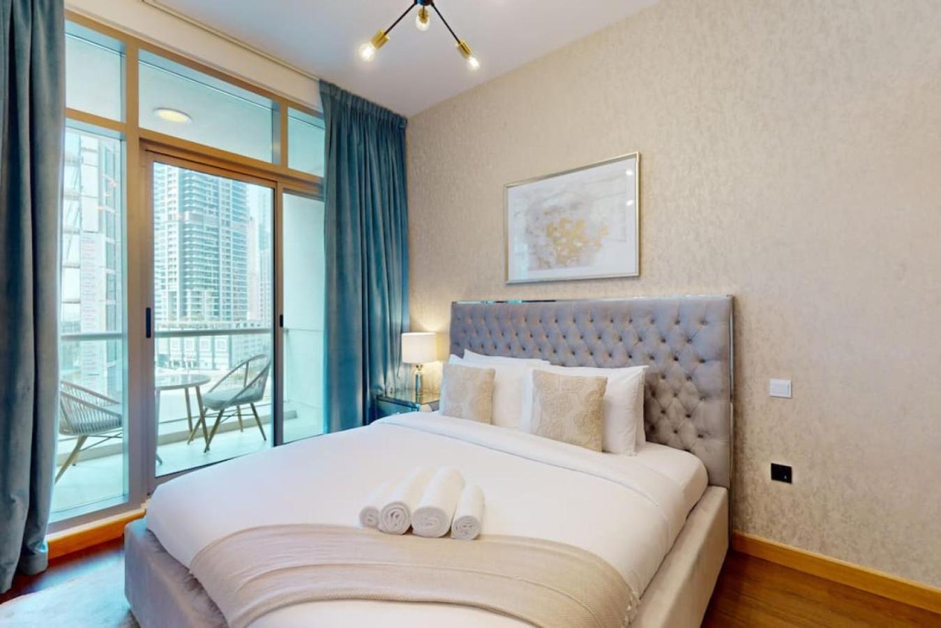 Iris Blue - Neat One Bedroom Apartment Dubai