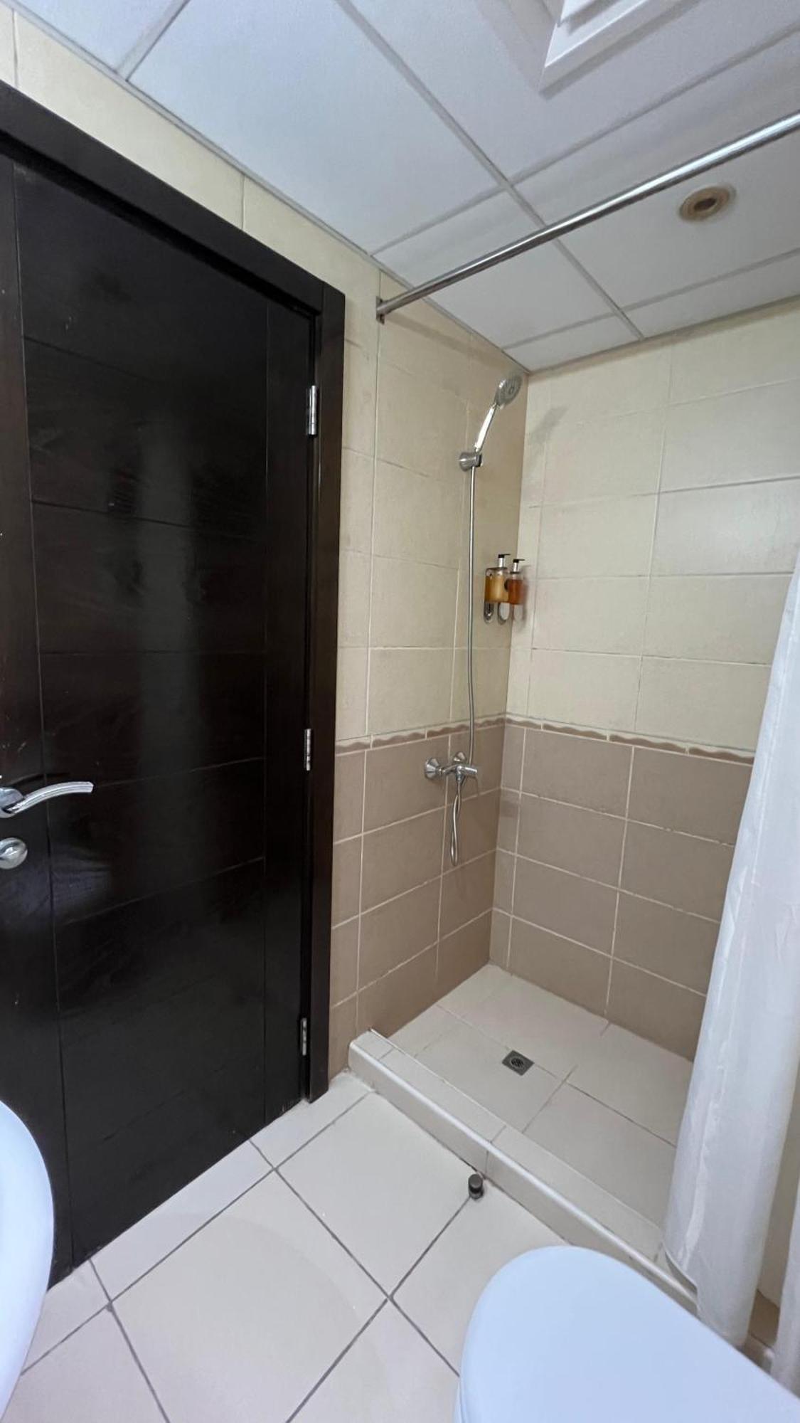 Premium Marina Two Bedroom With Sea View - Family Only