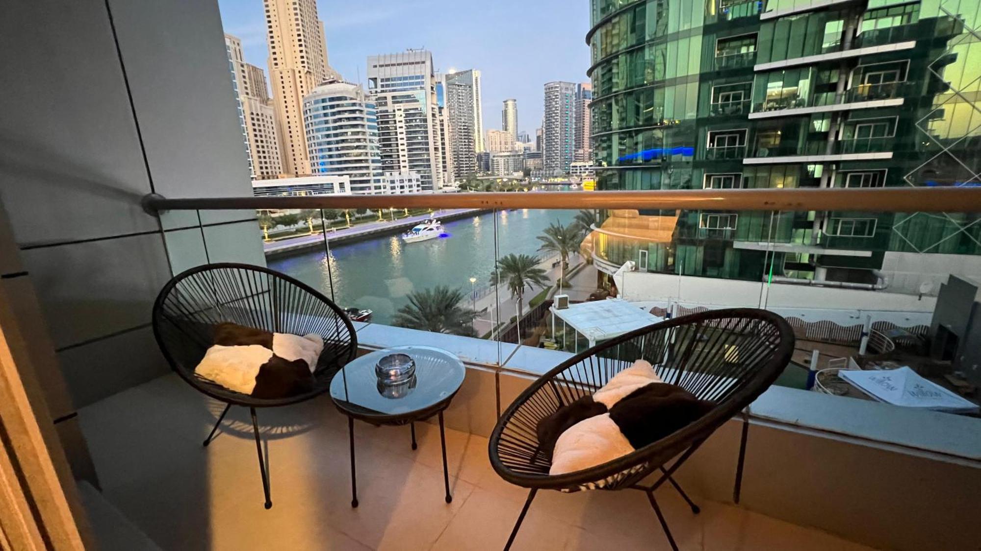 Premium Marina Two Bedroom With Sea View - Family Only Dubai