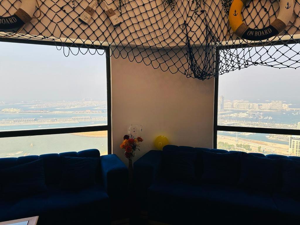View Marina Host Hostel *