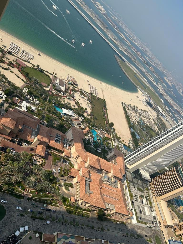 View Marina Host *