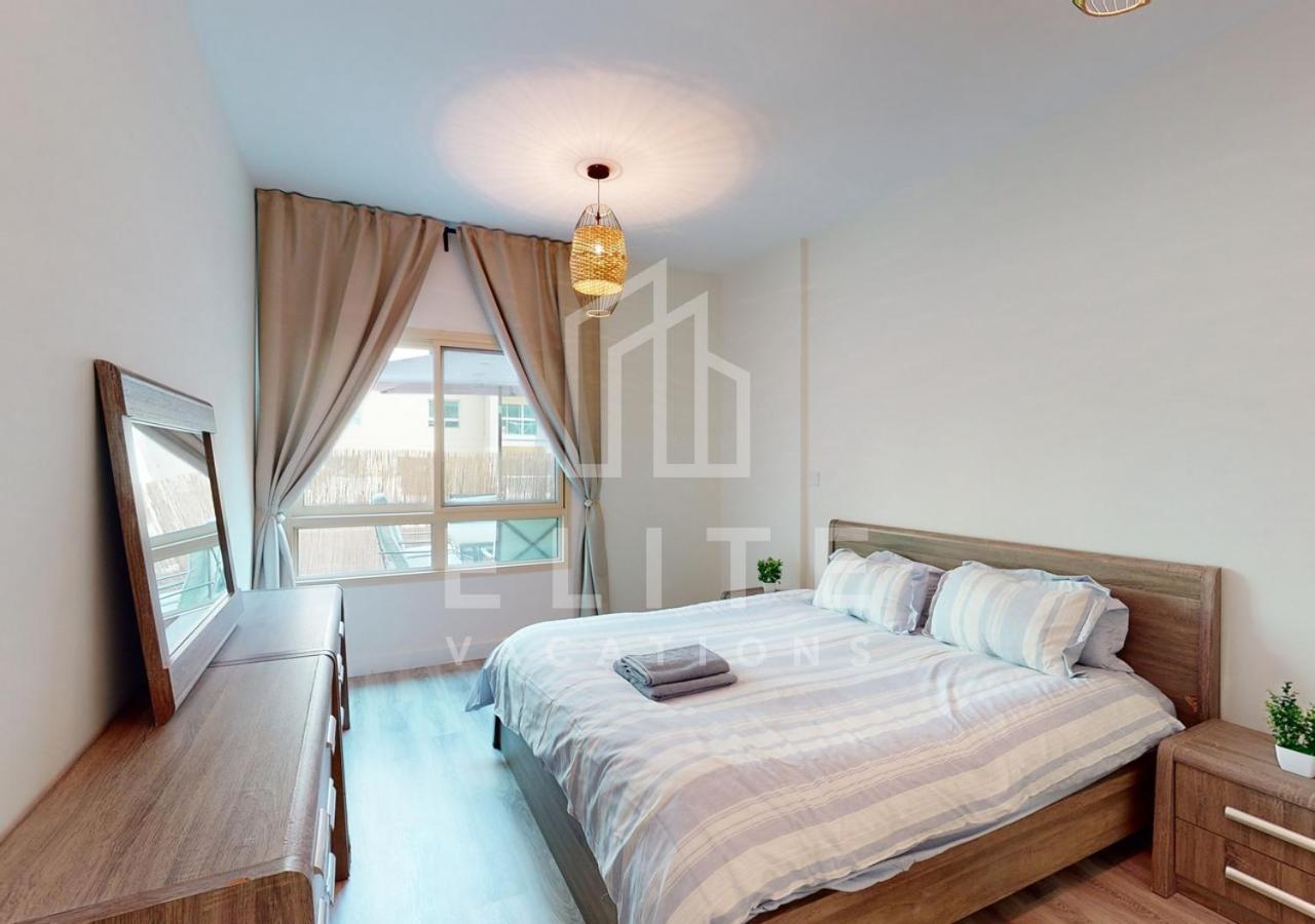 Apartment Fully Upgraded 1bd Large Terrace And Extra Sofa Bed Dubai