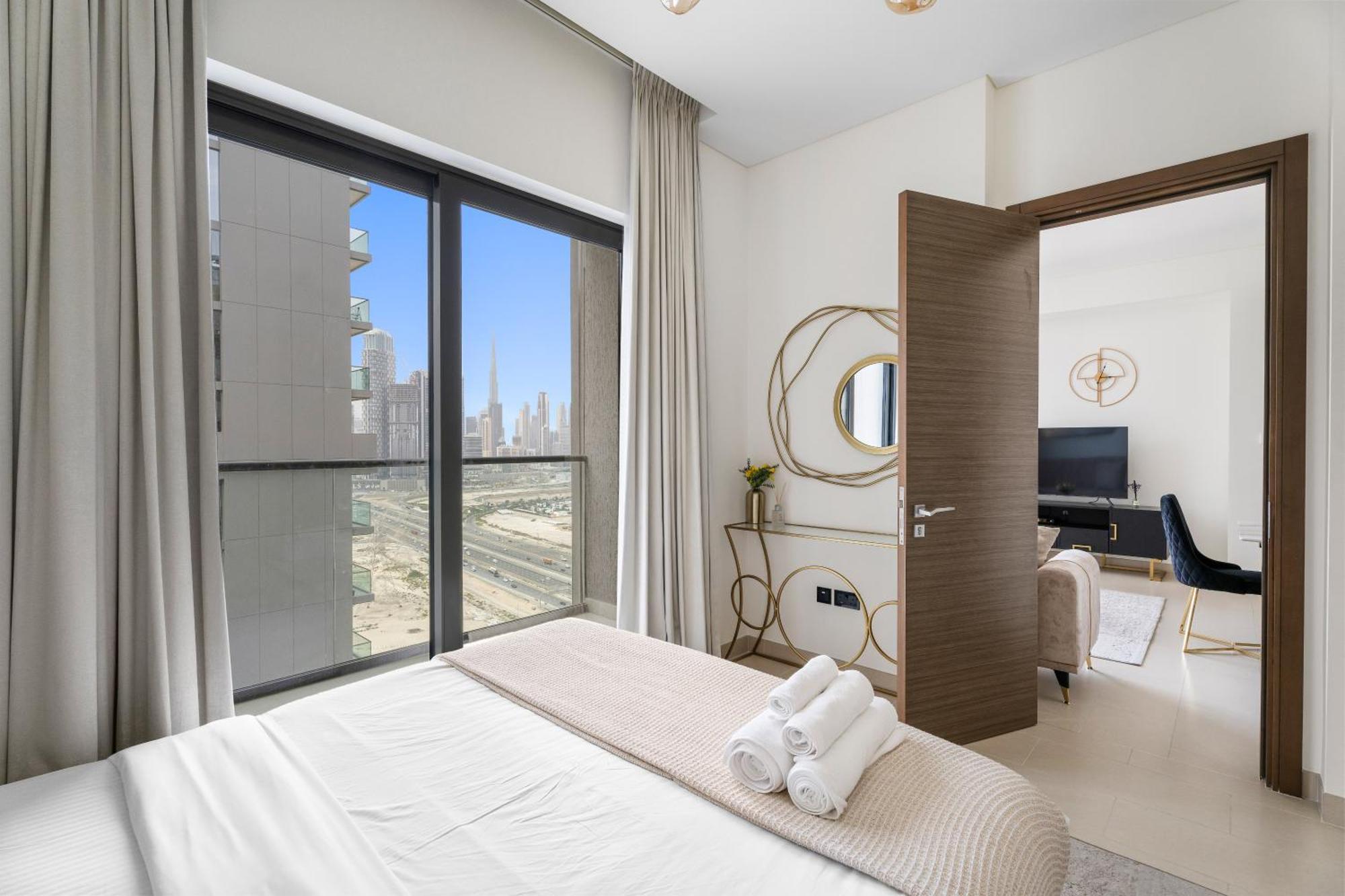 New 2 Bedroom In Meydan - Burj Khalifa View Apartment *