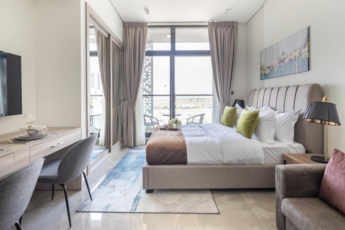 Frank Porter - Majestique 2 Apartment