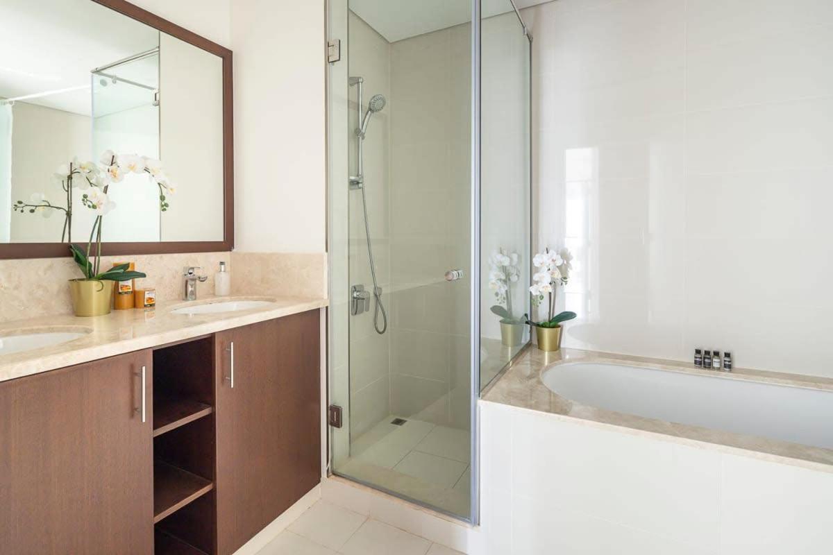 Apartment Frank Porter - Boulevard Crescent Dubai