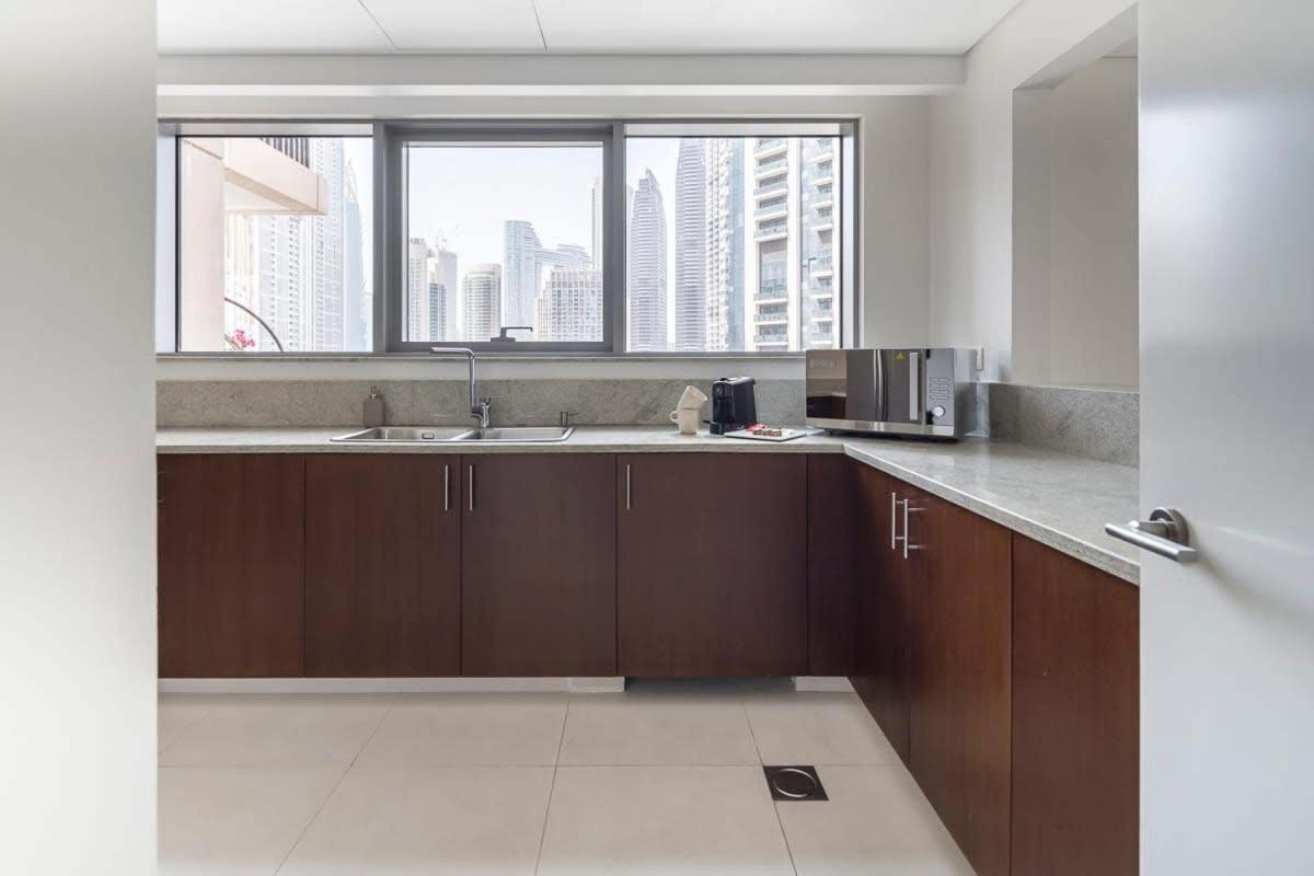 Apartment Frank Porter - Boulevard Crescent Dubai