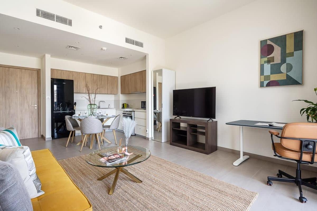 Frank Porter - Executive Residences 2 *