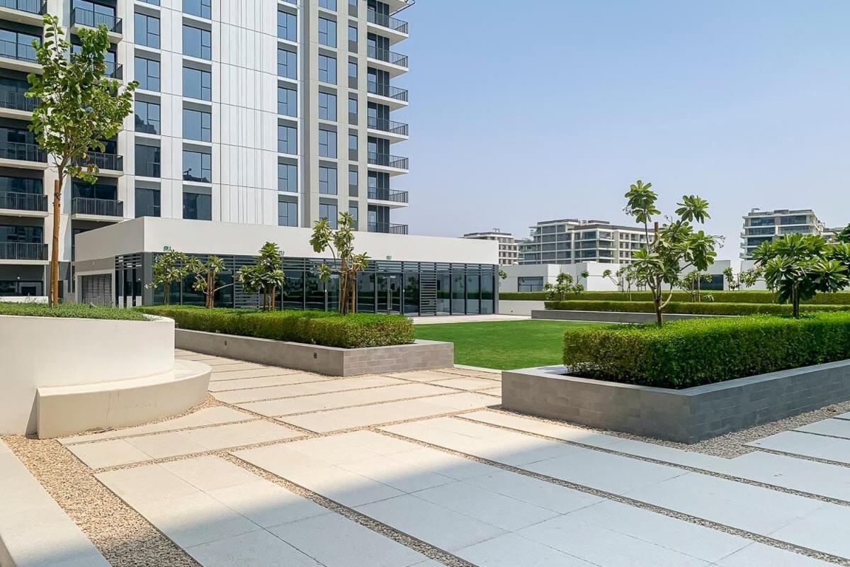 Frank Porter - Executive Residences 2 Apartment *
