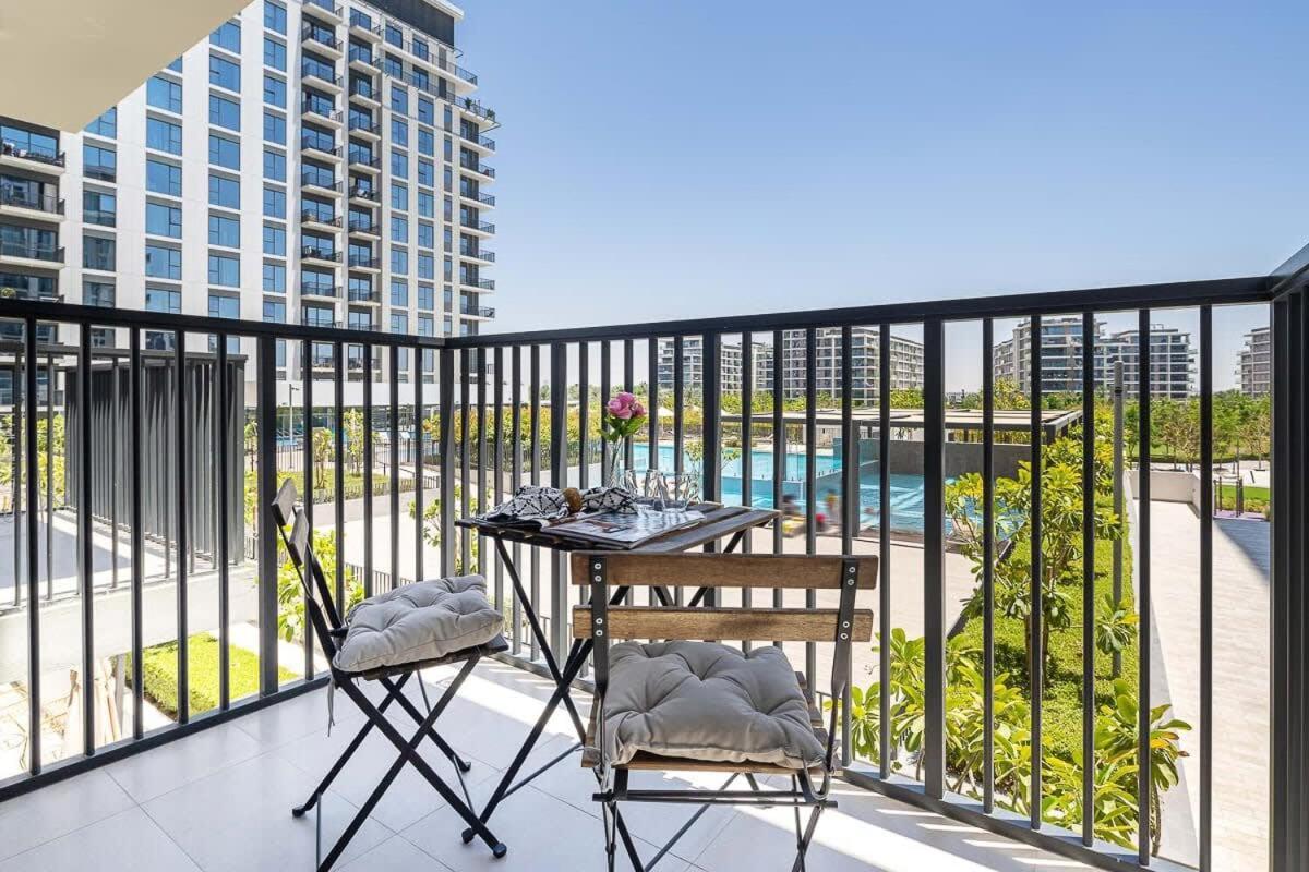 Frank Porter - Executive Residences 2 *