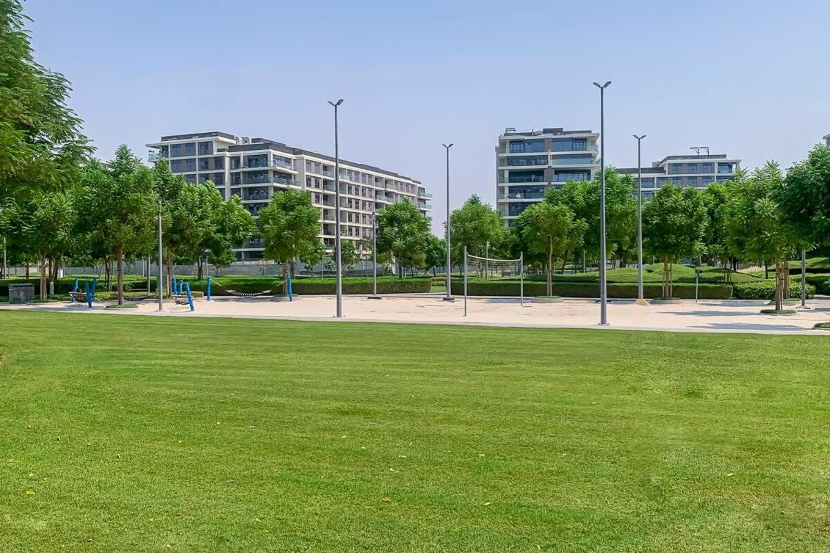Frank Porter - Executive Residences 2 *