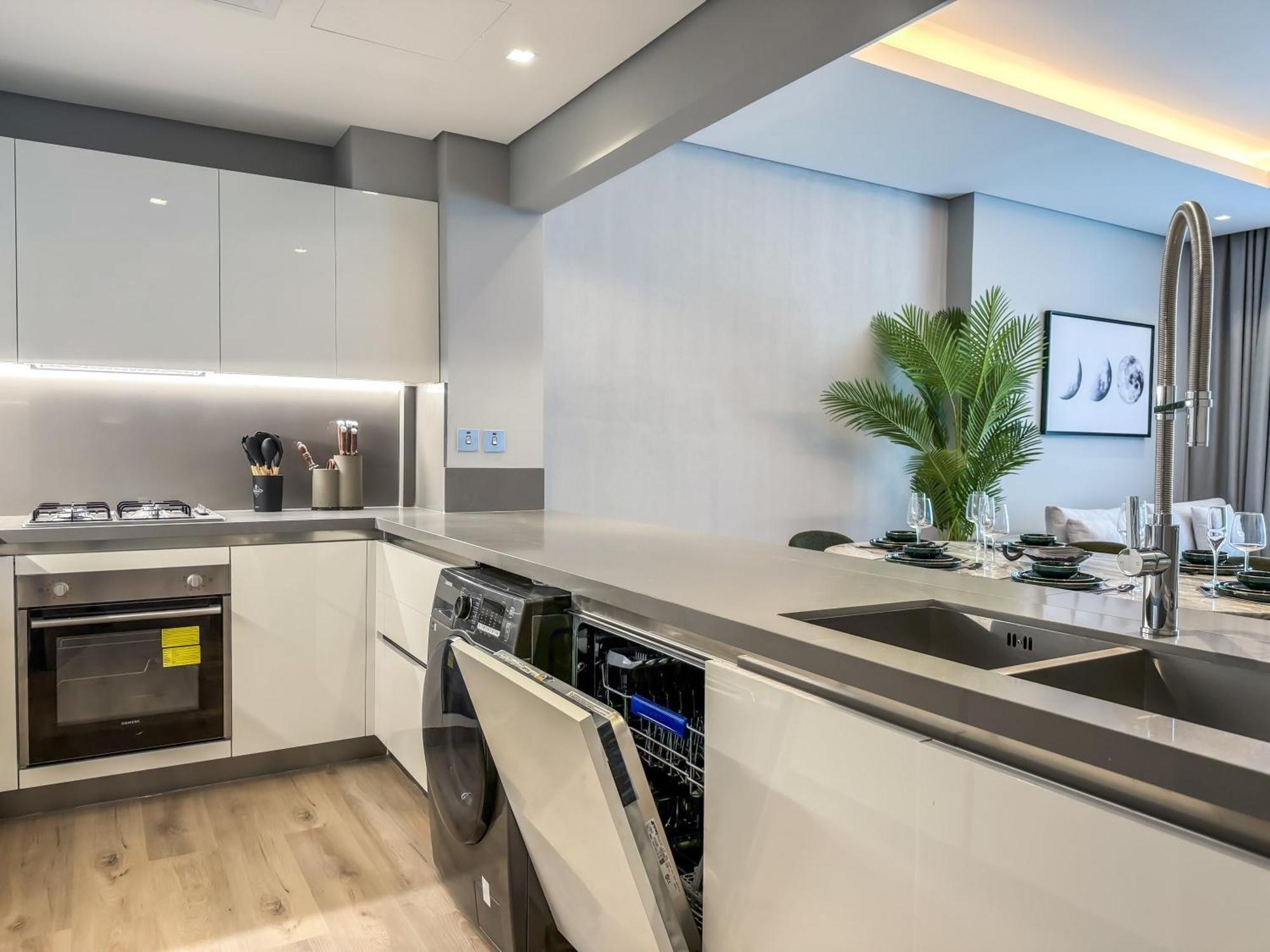 Majestic 2br Haven With Burj Khalifa View * Dubai