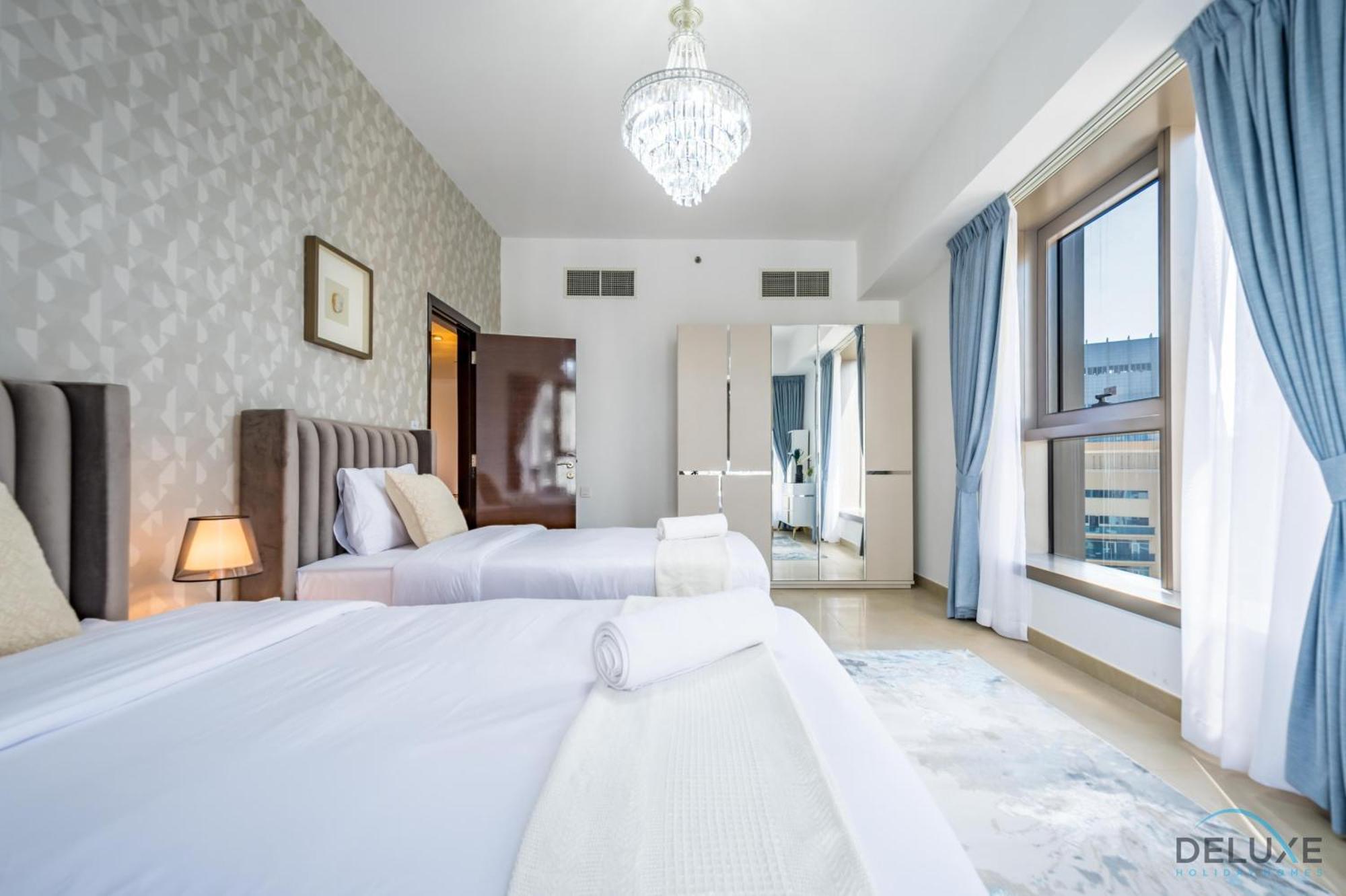 Spacious 2br At Sparkle Tower, Marina By Deluxe Homes Dubai