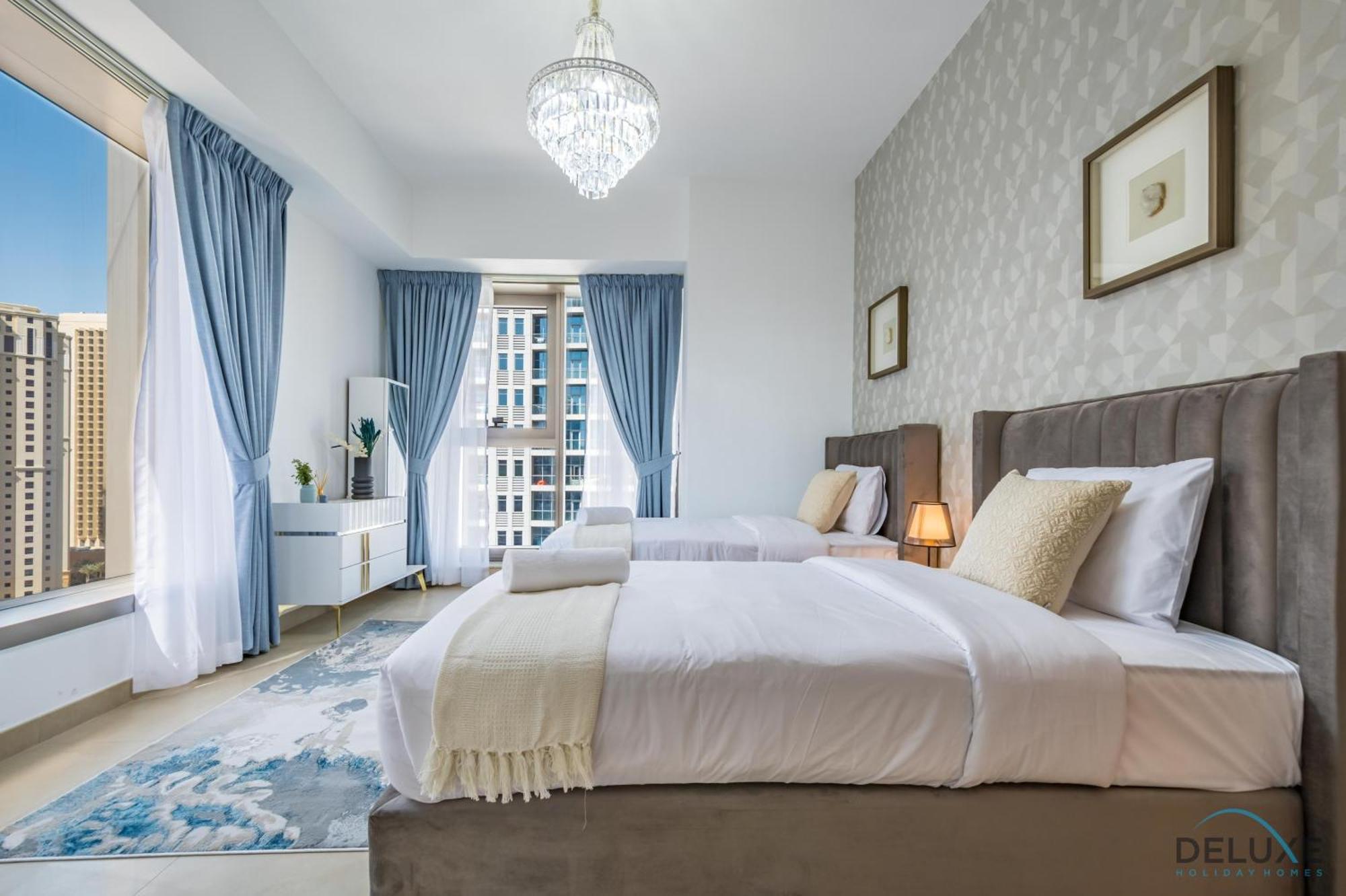 Spacious 2br At Sparkle Tower, Marina By Deluxe Homes Dubai