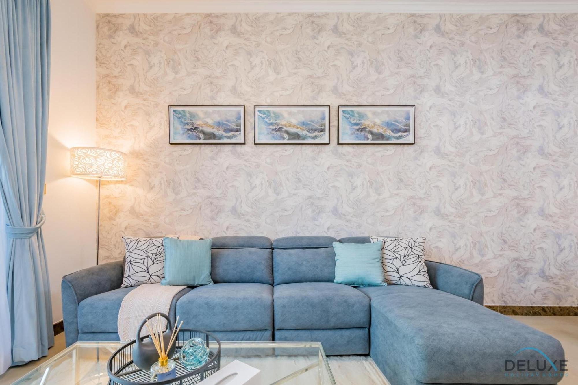 Spacious 2br At Sparkle Tower, Marina By Deluxe Homes Apartment
